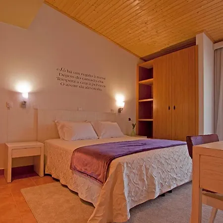 Herdade Da Urgueira Farm stay *