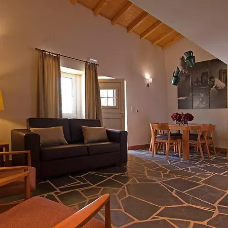 Κατάλυμα σε φάρμα Herdade Da Urgueira Vale de Pousadas