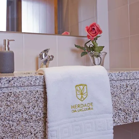 Herdade Da Urgueira Vale de Pousadas