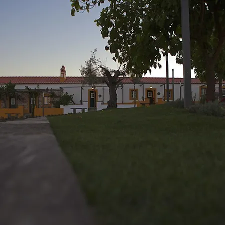 Herdade Da Urgueira Vale de Pousadas