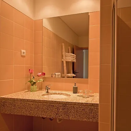 Herdade Da Urgueira Vale de Pousadas