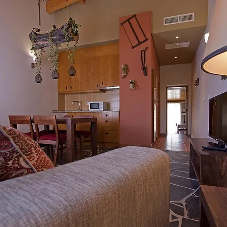 Farm stay Herdade Da Urgueira *