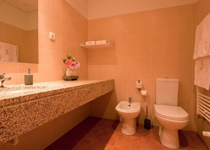 Herdade Da Urgueira Alojamento de Turismo Rural *