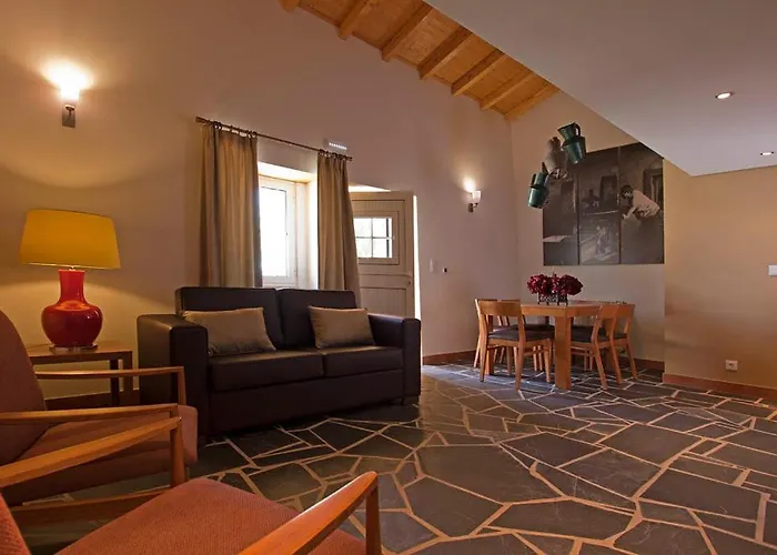 Alojamento de Turismo Rural Herdade Da Urgueira Vale de Pousadas