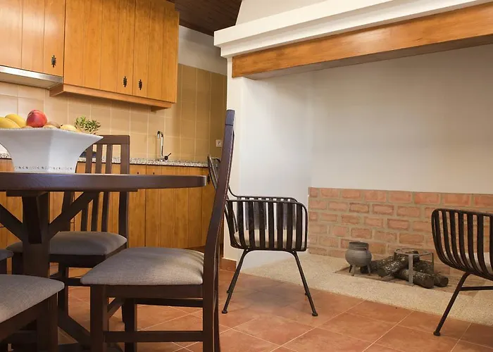 Alojamento de Turismo Rural Herdade Da Urgueira Vale de Pousadas