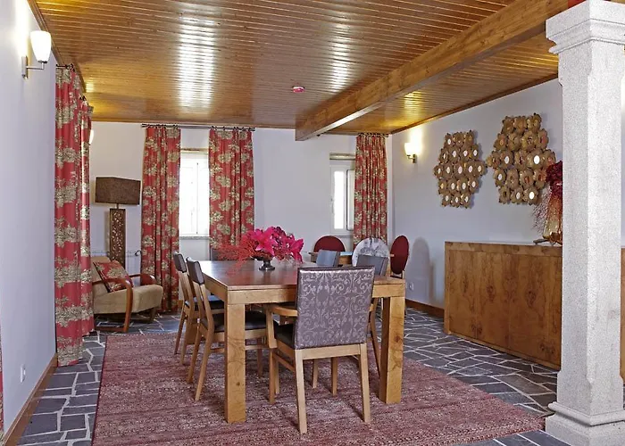 Alojamento de Turismo Rural Herdade Da Urgueira Vale de Pousadas